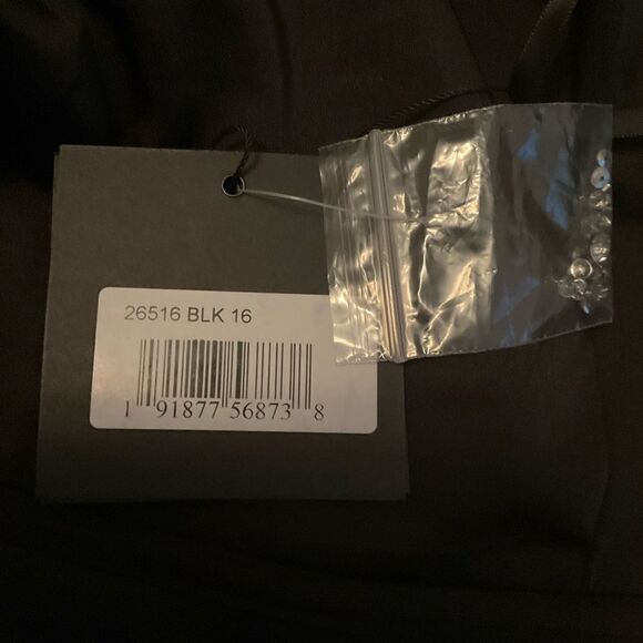 NWT Mac Duggal Sleeveless Rhinestone Collar Column Gown - Picture 15 of 15